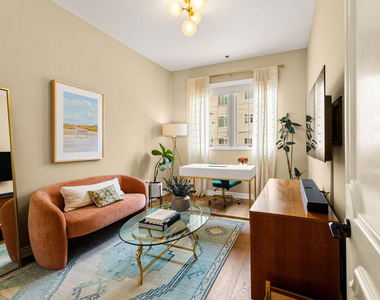 1370 Kelton Avenue - Photo Thumbnail 23