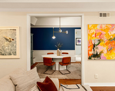 1370 Kelton Avenue - Photo Thumbnail 10