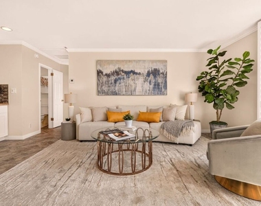 100 S Doheny Drive - Photo Thumbnail 4