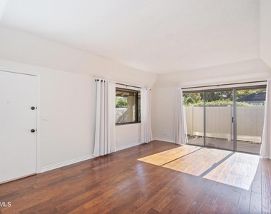 2860 Instone Court - Photo Thumbnail 12