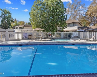 2860 Instone Court - Photo Thumbnail 36