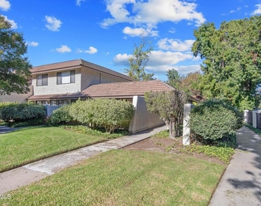 2860 Instone Court - Photo Thumbnail 31