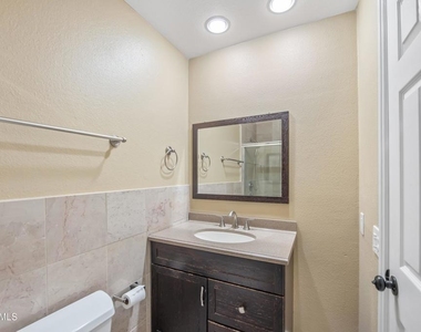 2860 Instone Court - Photo Thumbnail 23