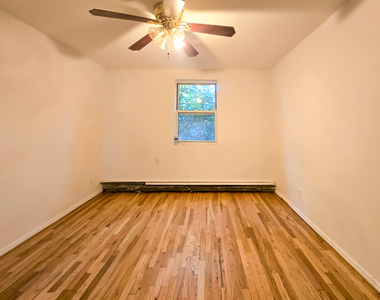 439 East 21st Street - Photo Thumbnail 12