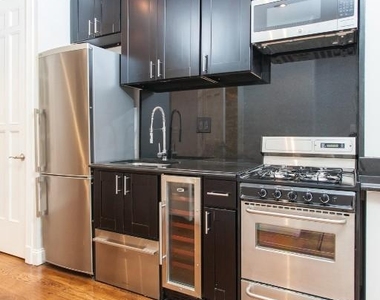 5BR in Hell's Kitchen - Photo Thumbnail 3