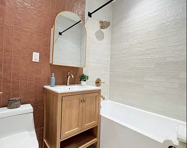 273 20th Street - Photo Thumbnail 10