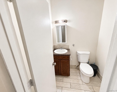 89 Market Street - Photo Thumbnail 6