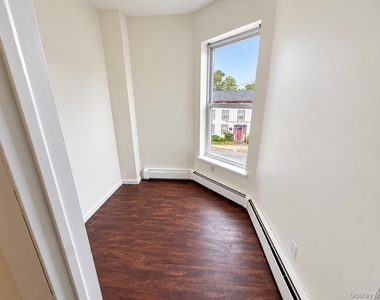 89 Market Street - Photo Thumbnail 7