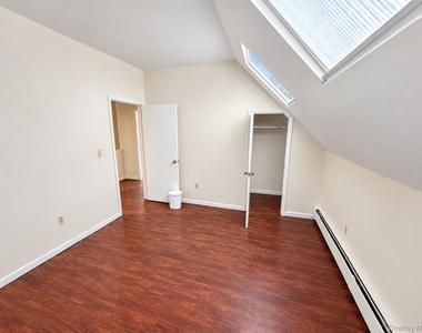 89 Market Street - Photo Thumbnail 13