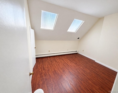 89 Market Street - Photo Thumbnail 10