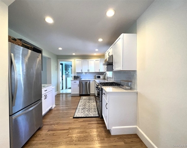 85 Delaware Avenue - Photo Thumbnail 10