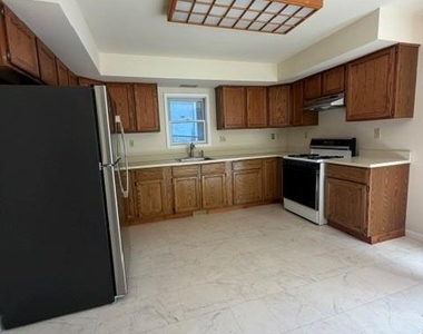105 Osborne Avenue - Photo Thumbnail 1