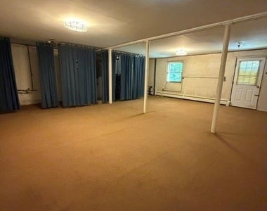 105 Osborne Avenue - Photo Thumbnail 9