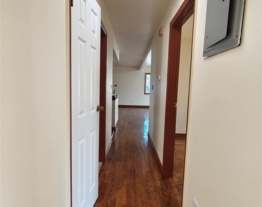 14874 Brookville Boulevard - Photo Thumbnail 8