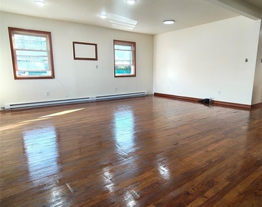 14874 Brookville Boulevard - Photo Thumbnail 1