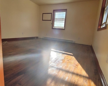 14874 Brookville Boulevard - Photo Thumbnail 11