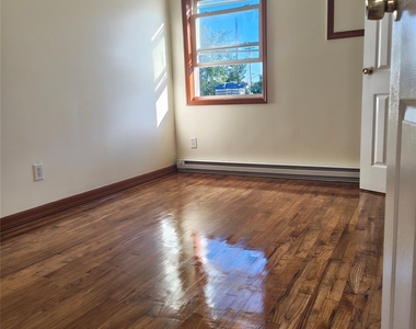 14874 Brookville Boulevard - Photo Thumbnail 6