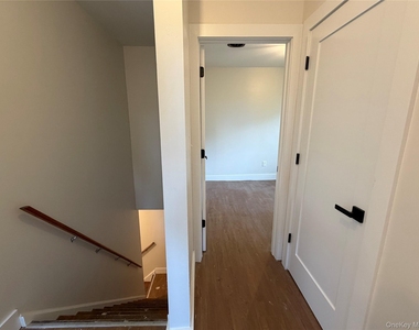 55 Bona Ventura Avenue - Photo Thumbnail 5