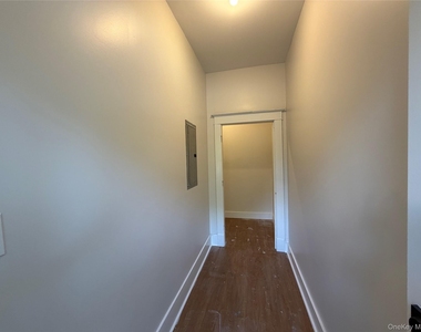 55 Bona Ventura Avenue - Photo Thumbnail 2