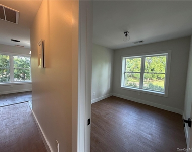 55 Bona Ventura Avenue - Photo Thumbnail 11