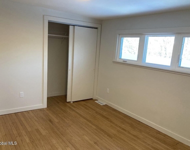 1167 Maple Hill Road - Photo Thumbnail 14