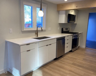 1167 Maple Hill Road - Photo Thumbnail 2