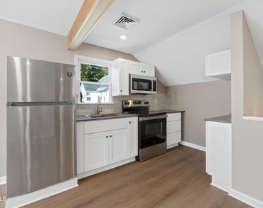 56 Van Buren Street - Photo Thumbnail 6