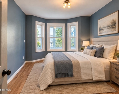 609 Crane Street - Photo Thumbnail 5