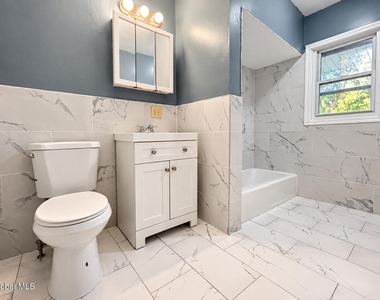 609 Crane Street - Photo Thumbnail 17
