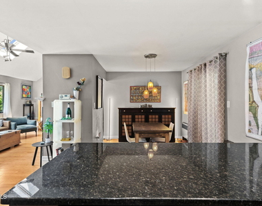 43 William Street - Photo Thumbnail 7