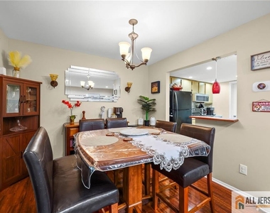3 Eagle Court - Photo Thumbnail 10