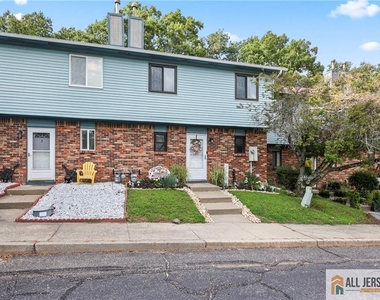 3 Eagle Court - Photo Thumbnail 1