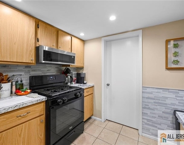 3 Eagle Court - Photo Thumbnail 13