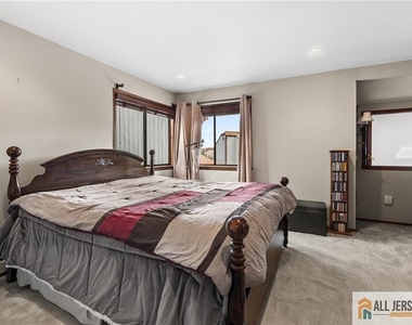 84 Diamond Lane - Photo Thumbnail 28