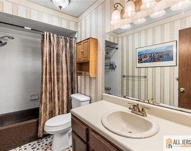 84 Diamond Lane - Photo Thumbnail 32