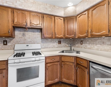 84 Diamond Lane - Photo Thumbnail 17