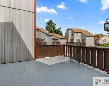 84 Diamond Lane - Photo Thumbnail 19