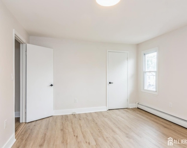 176 Manalapan Road - Photo Thumbnail 8