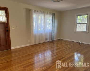 234 Oak Drive - Photo Thumbnail 3