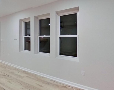 415 Virginia Avenue - Photo Thumbnail 5