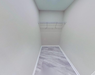 415 Virginia Avenue - Photo Thumbnail 9