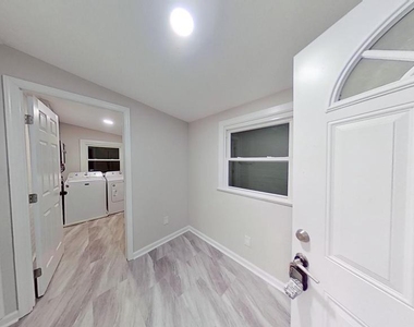 415 Virginia Avenue - Photo Thumbnail 13