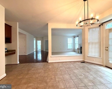 9282 Rainbow Falls Drive - Photo Thumbnail 20