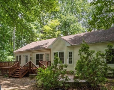 109 Butler Circle - Photo Thumbnail 29