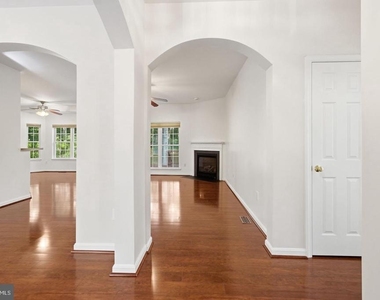 109 Butler Circle - Photo Thumbnail 16