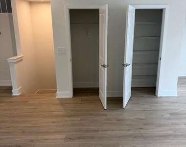 9659 Grant Avenue - Photo Thumbnail 3