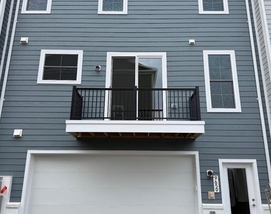 9659 Grant Avenue - Photo Thumbnail 4