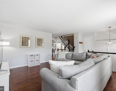 43455 Postrail Square - Photo Thumbnail 6