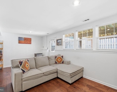 43455 Postrail Square - Photo Thumbnail 8