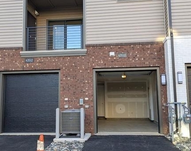 43510 Jefferson Park Street - Photo Thumbnail 5